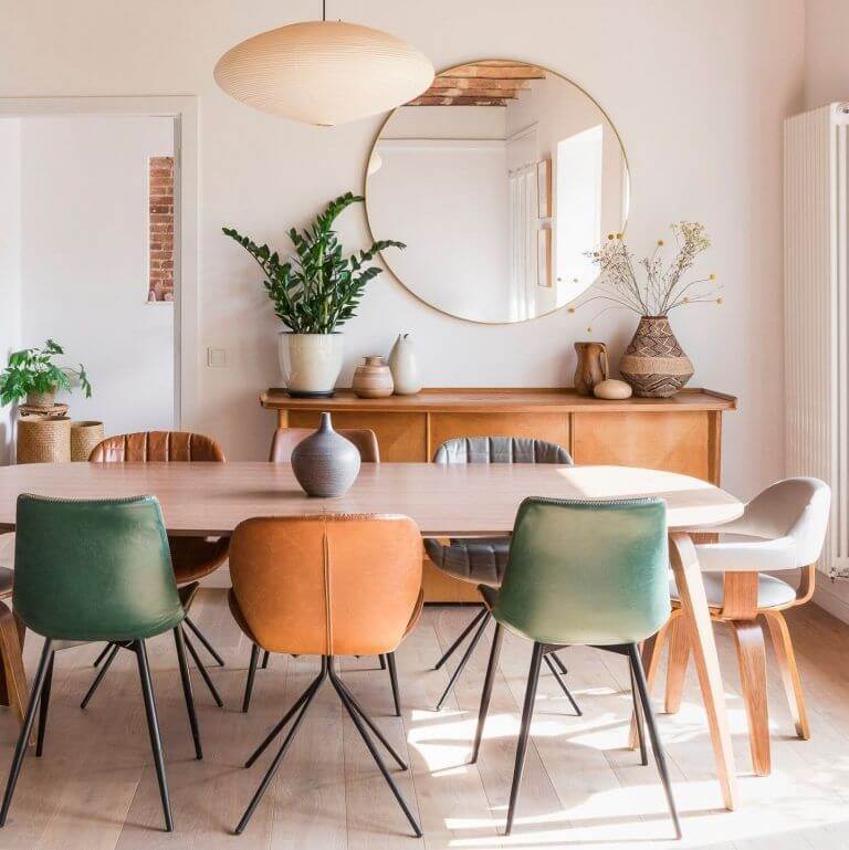 Mezclar diferentes tipos de sillas nórdicas