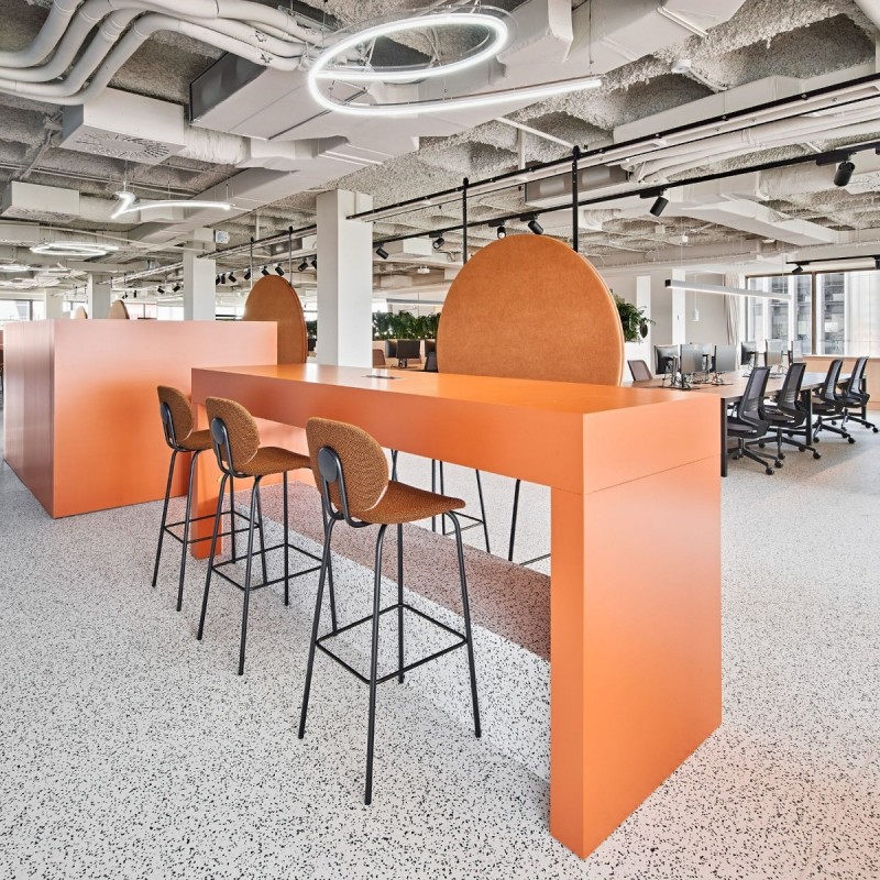 Taburete tapizado Hari H75 Ondarreta