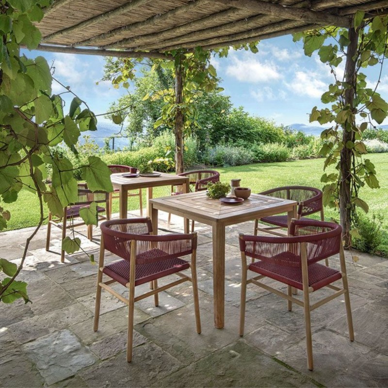 Silla exterior Kilt Ethimo. Líneas naturales 