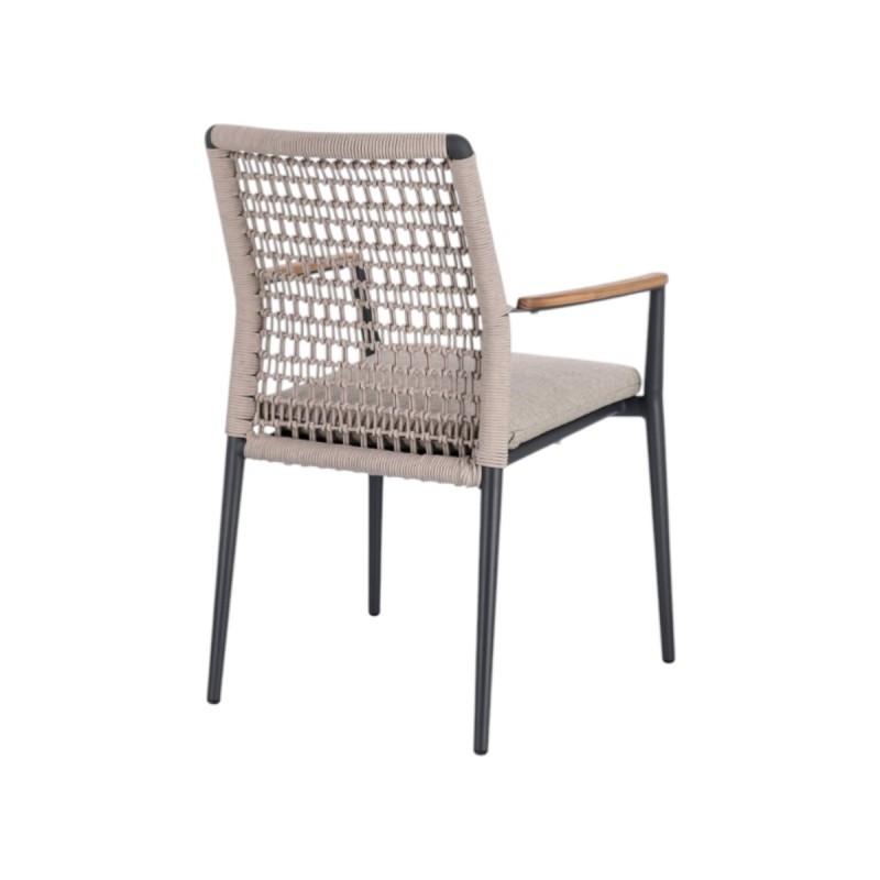 Silla Maddox exterior