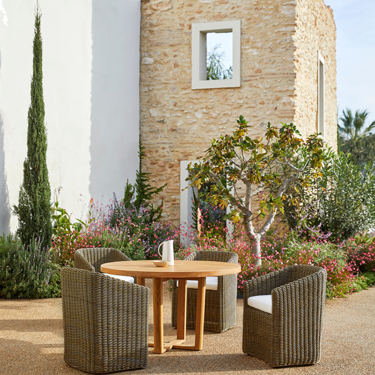 VOLTE Mesa redonda de teca para jardín By Jardinico
